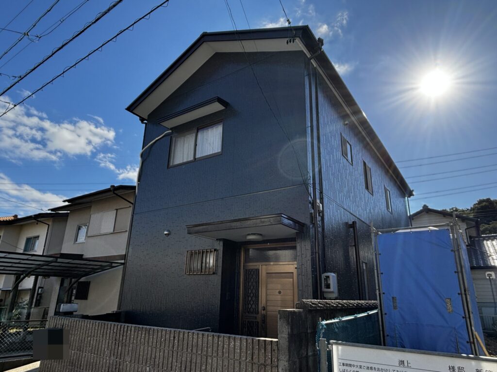 M様邸 外壁屋根塗装リフォーム／サイディング欠損補修／エアコンホーステープ巻き戻し